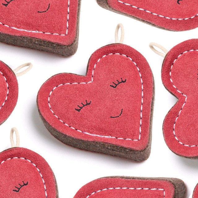 ZAMSZOWE SERCE: ZABAWKA DLA...